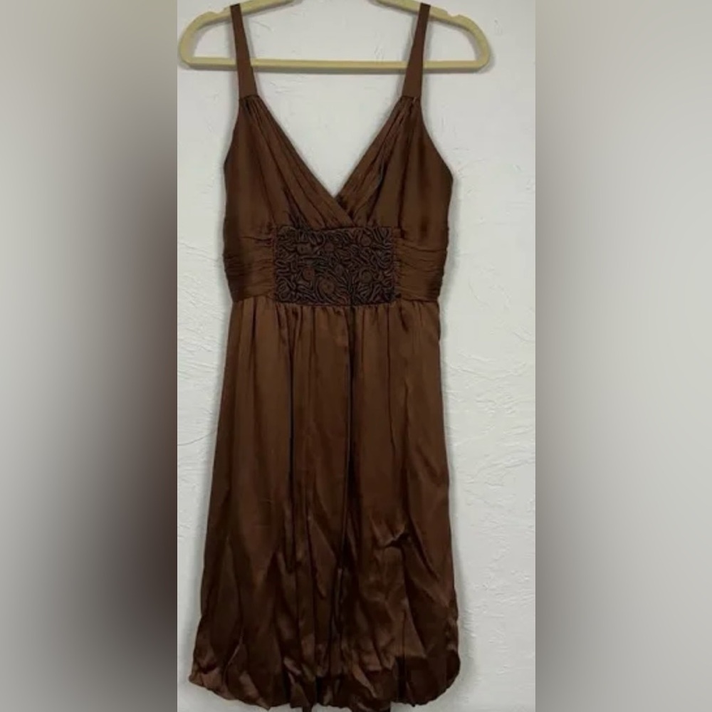 BCBG Silk Brown mid length dress. Never worn. size 8 (M). New w tags.